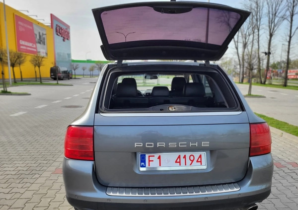 Porsche Cayenne cena 29900 przebieg: 249000, rok produkcji 2004 z Chocianów małe 379